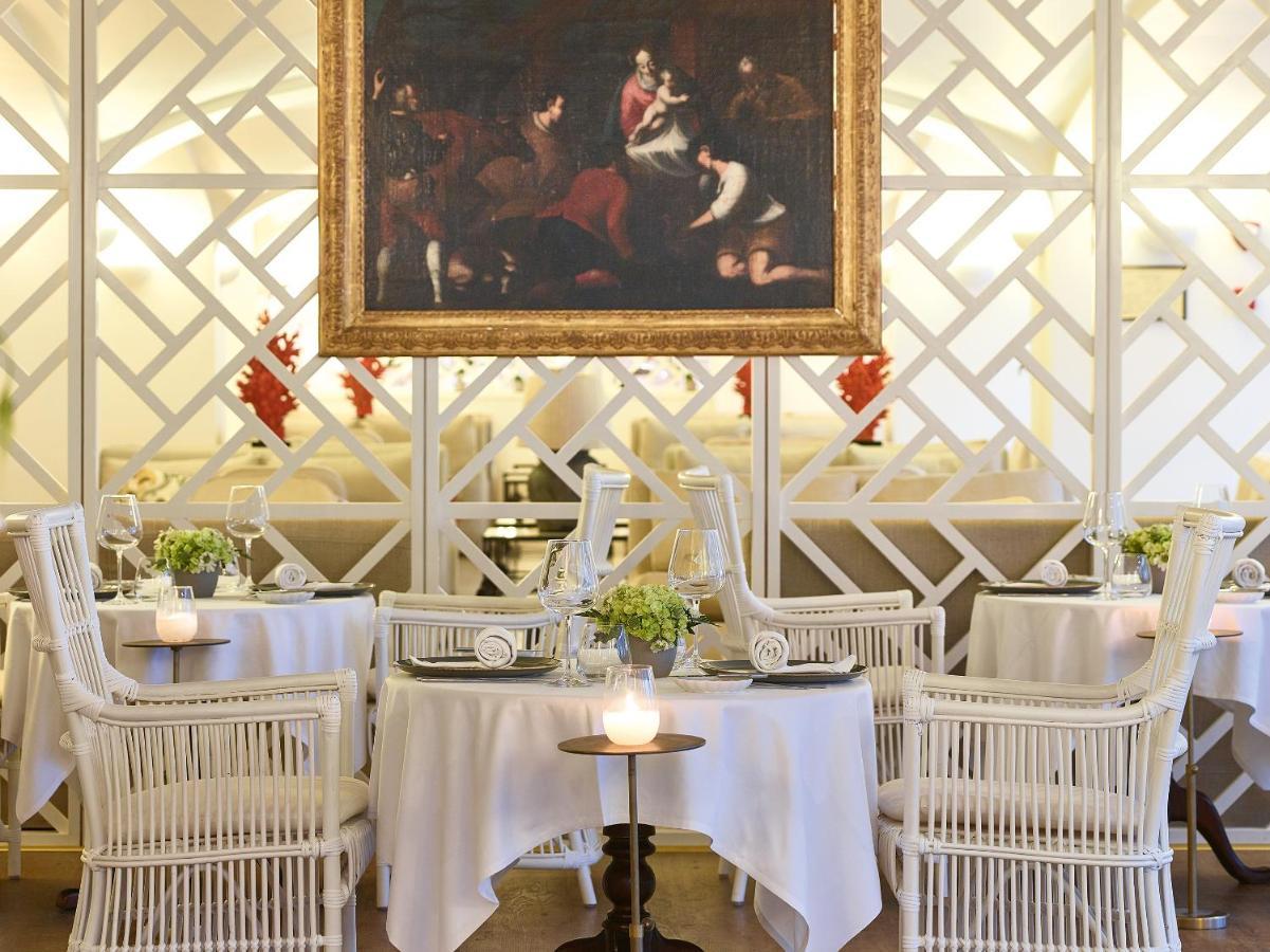 เกรโคเทล-ลักซ์มี ดาฟนิลา เบย์ ดัสเซีย Hotel ภายนอก รูปภาพ