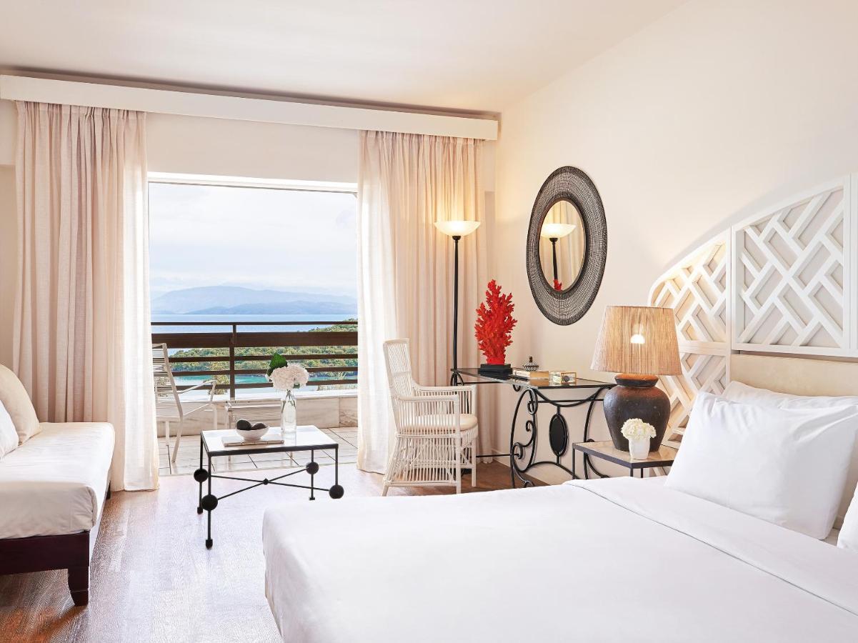 เกรโคเทล-ลักซ์มี ดาฟนิลา เบย์ ดัสเซีย Hotel ภายนอก รูปภาพ
